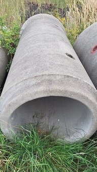 Prodám betonovou skruž studniční / šachtovou skruž. - 3