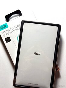 ESR ochranné tvrzené sklo iPhone 16 Pro, čiré, SADA, NOVÉ - 3