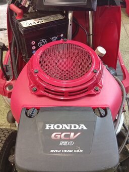 Zahradní traktor Honda 2417 - 3