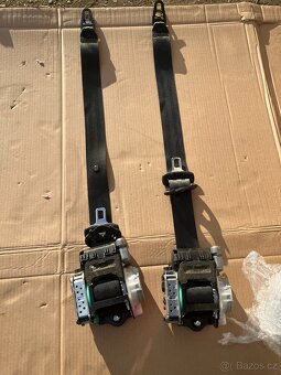 audi A4 B8 8K 08-15 predni pasy Bezpečnostní - 3