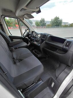 Na pronájem Dodávka L4H3 s nákladovou Rampou - 3