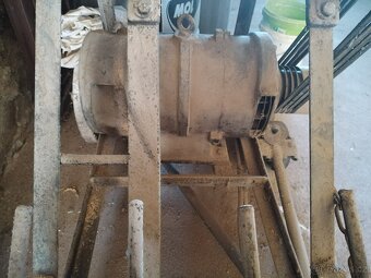 Kolébková pila - 3