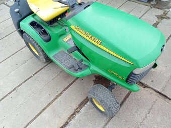 Zahradní traktor John Deere LTR 180 díly - 3