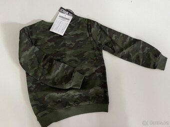 Mikina chlapecká, vel. 128 - 3