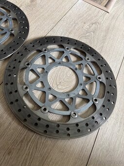 Brzdove kotouce TRW na Honda CBR 929RR a 954RR Fireblade - 3