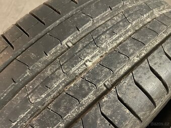 Pirelli P Zero - 225/50 R18 99w - 3