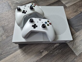 Xbox one S - 3