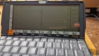 Staré PDA Psion 5 - 3
