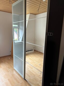 Šatní skříň - 3