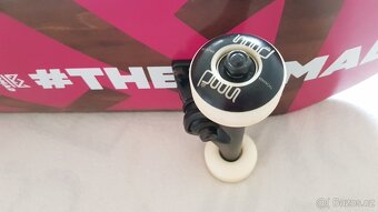 Skateboard - 3