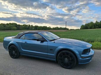 Prodám Ford mustang gt 4.6 cabrio - 3