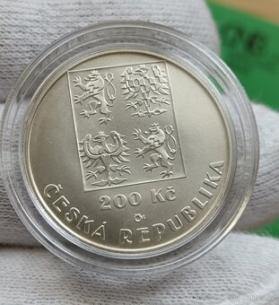 200kč ČNB BK provedení 2001 - Fotbalový svaz - 3