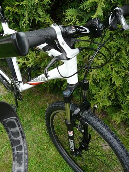 Giant Terrago 3, kola 26", rám 21" - 3