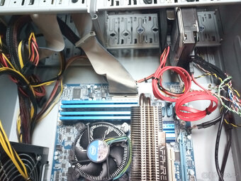 Gigabyte GA-H55M-USB3 + komponenty - 3