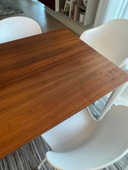 Jídelní stůl + židle BoConcept - 3