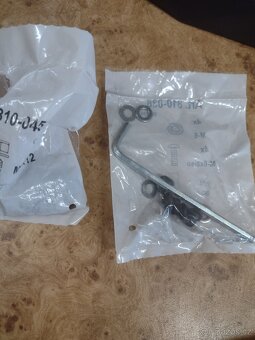 Pozinkovaný ocelový střešní nosič  Renault - 3