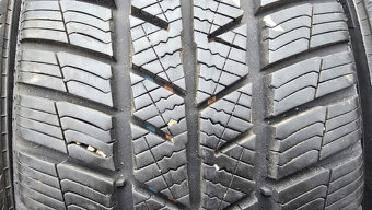 Zimní pneu 205/55/16 Barum - 3