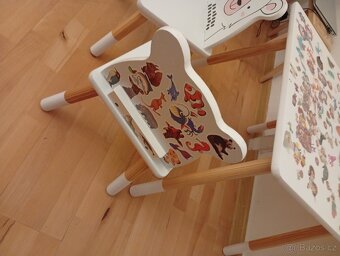 Dětský stoleček a + 2 židličky - zvířátka medvídek - 3