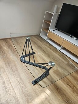 Skleněný konferenční stolek - 3