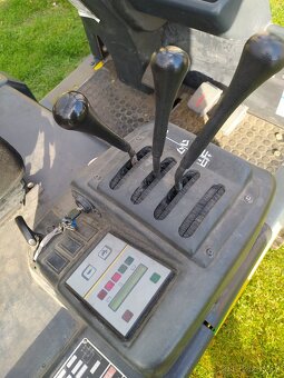 P: VZV Komatsu FG18 - 3