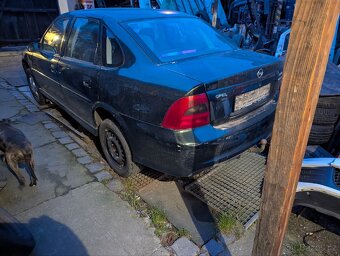 Opel Vectra 1.6 16V VŠE NA ND LEVNĚ - 3