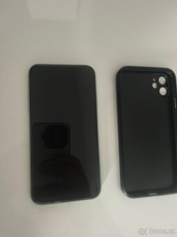 iPhone 11  64 GB - 3