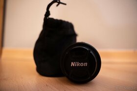 Objektiv Nikon 35 mm f/1,8 AF-S NIKKOR G DX, skvělý stav - 3