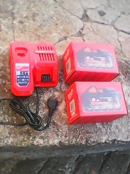 Baterie Milwaukee M18 8.0Ah HIGH OUTPUT Posl. 1 kus - 3