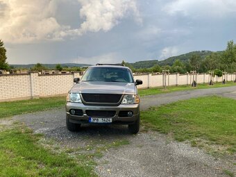 ford explorer - 3