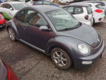 Volkswagen New Beetle - 3