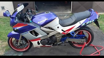 Kawasaki ZZR 600 - 3