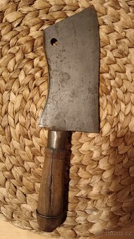 Řeznický sekáček na maso a kosti

 - 3