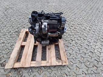 Motor 2,0 tdi typ CFF kompletní motor top - 3