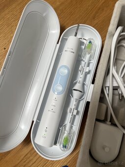 Elektricky kartaček Philips Sonicare 5100 - 3