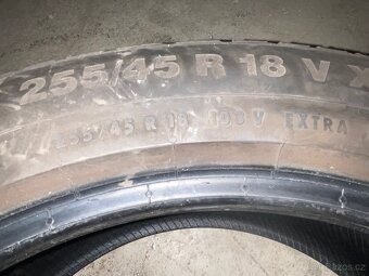255/45R18 Continental - 3