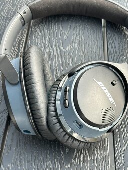 Bezdrátová sluchátka Bose AE2 SoundLink Around-Ear Wireless - 3