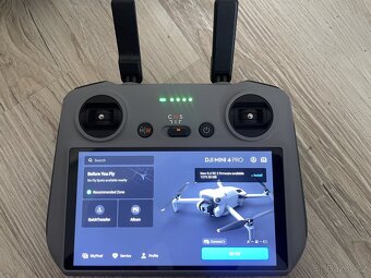 Dron DJI Mini 4 Pro Fly More Combo + DJI Care + ND filtre - 3