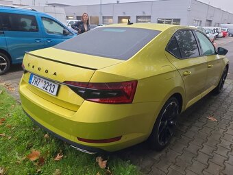 Škoda Superb 3 Sportline 2.0 TSI 206kW 4x4 DSG / Dragon skin - 3