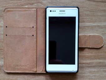 Mobilní telefon Sony Xperia C1905 - 3