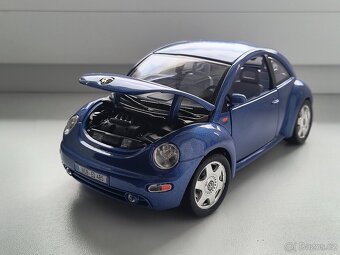 Model VW New Beetle, Bburago 1:18 včetně krabice - 3