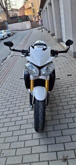 Triumph speed triple 1050 R - 3