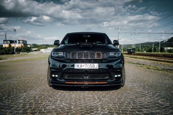 JEEP GRAN CHEROKEE 6.4 V8 HEMI - 3