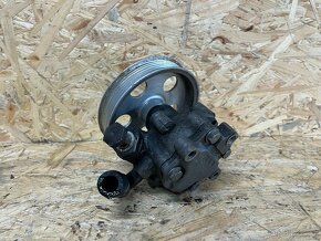 SERVO ČERPADLO AUDI A4 B6 2.0 FSI - 3
