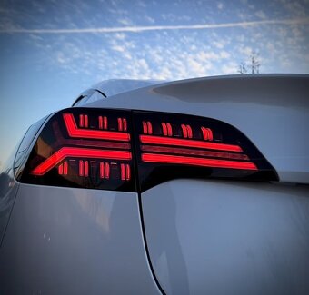 Tesla 3 SR+ 2023 IHNED K PŘEDÁNÍ - 3