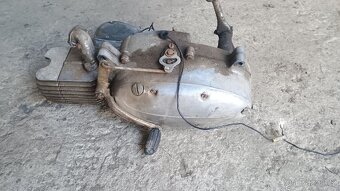 Motor pionýr se zapalováním - 3