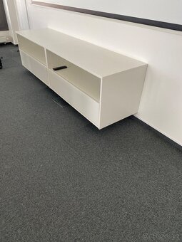 Skříňka pod tv - 3