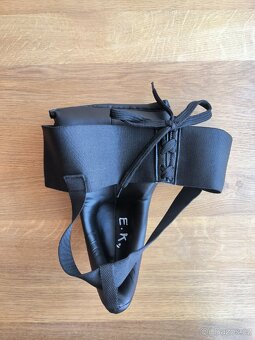 Suspenzor na Krav maga vel. M - 3