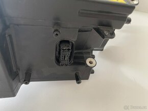 BiXenon světlomet s AFS Audi A6 (4F) pravá strana - 3