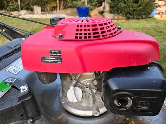 Funkční motor ze sekačky Honda HRG536C8 - 3