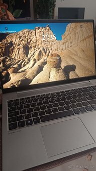 Notebook Lenovo - 8jádrový CPU 4,3GHz, 16GB RAM, 512GB SSD - 3